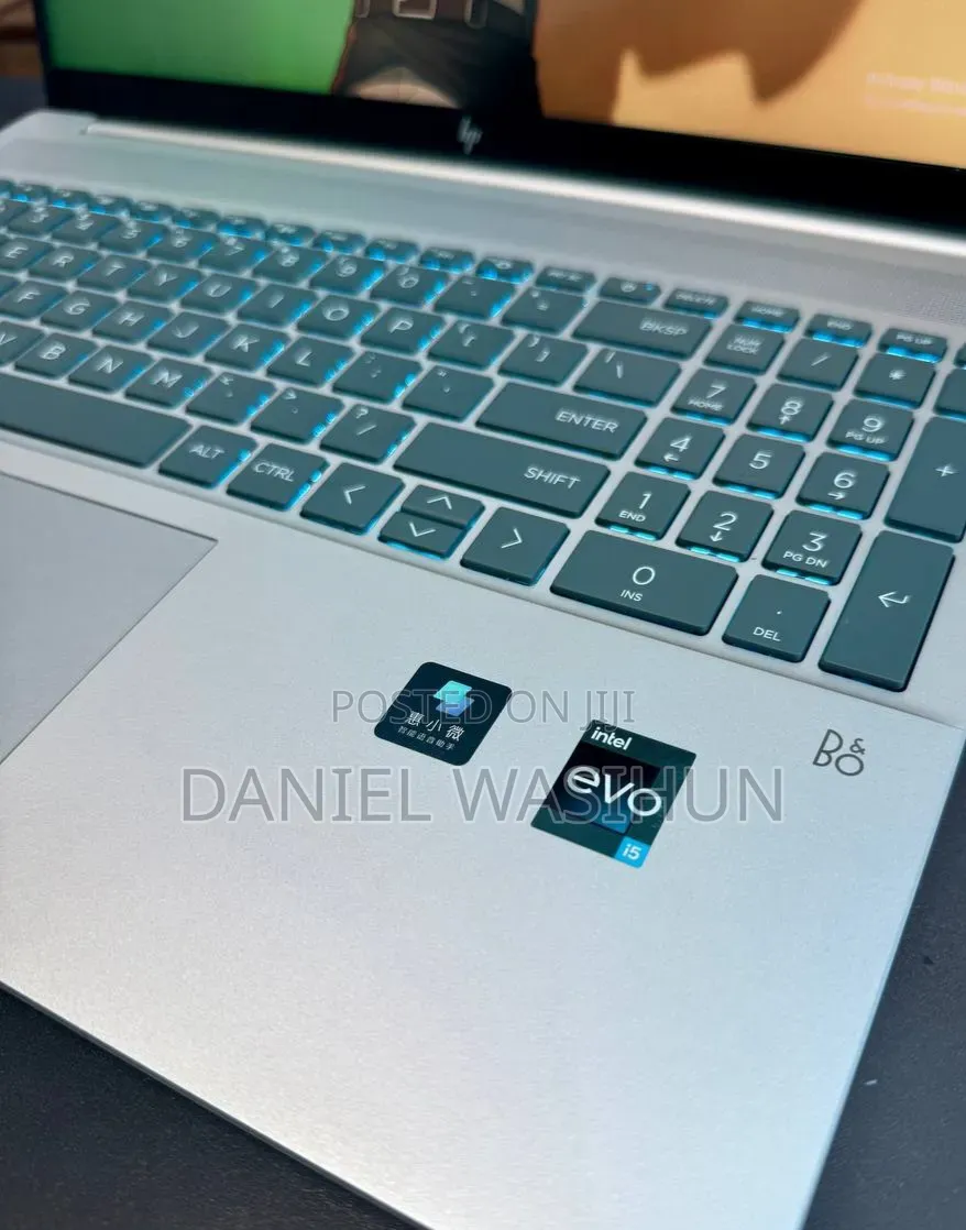 New Laptop HP 16GB Intel Core i5 SSD 1T