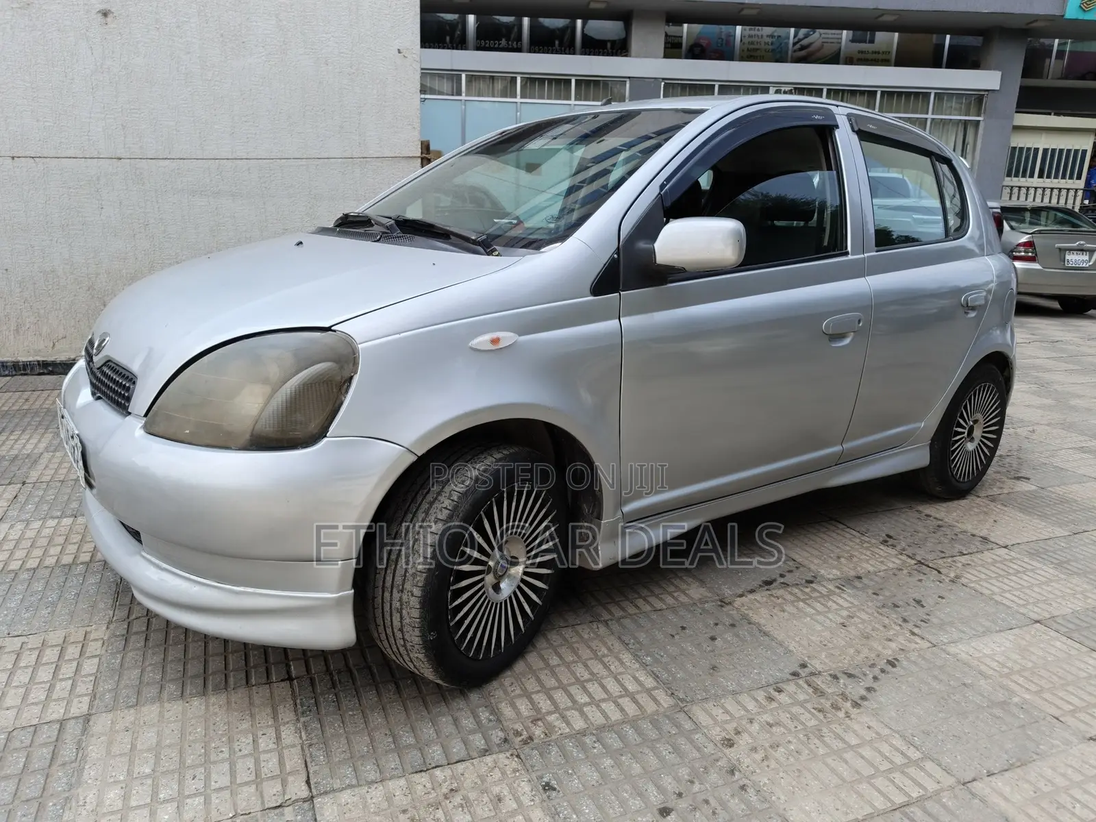 Toyota Vitz 2001 Silver