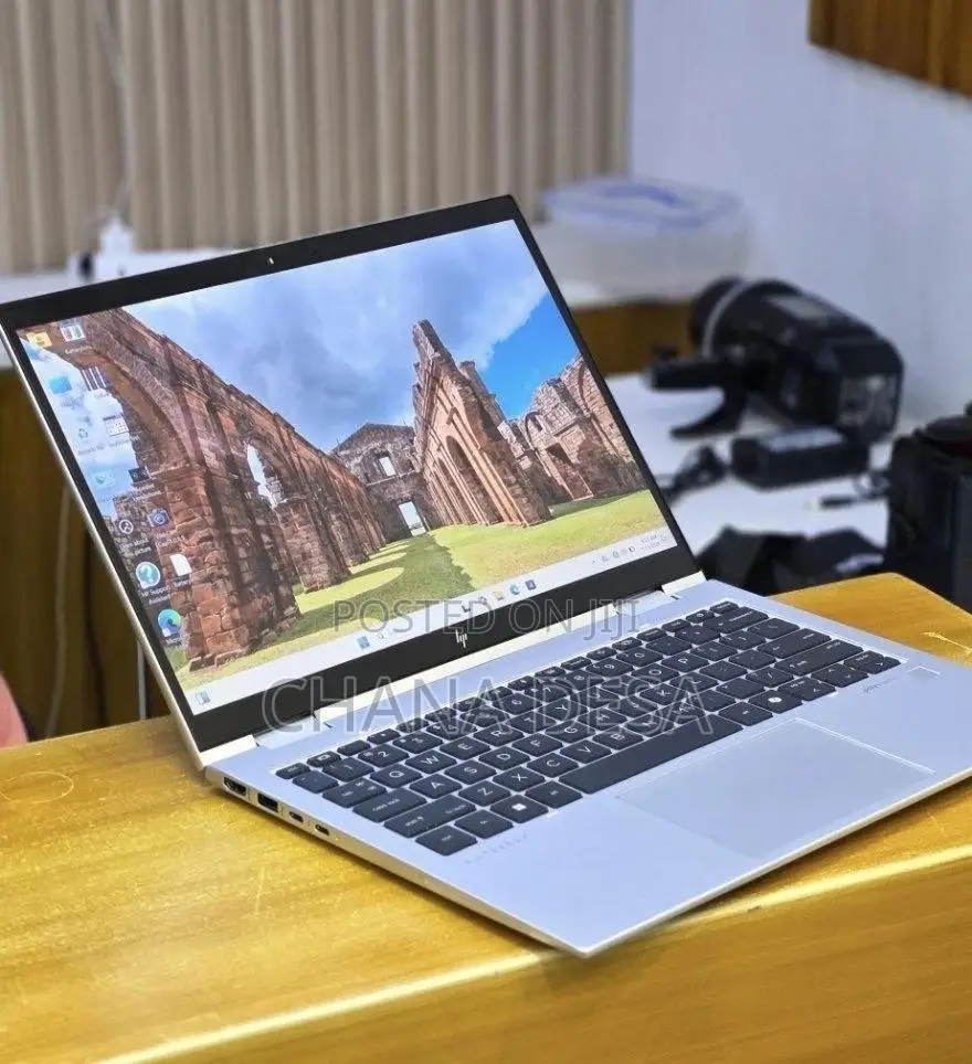 New Laptop HP Elitebook 830 G11 16GB Intel Core Ultra 7 SSD 512GB