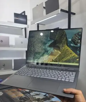 New Laptop Lenovo 16GB Intel Core Ultra 5 SSD 512GB