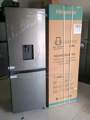 Hisense 640L Refrigerator