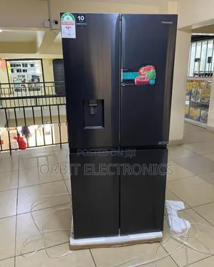 Hisense 670L Refrigerator