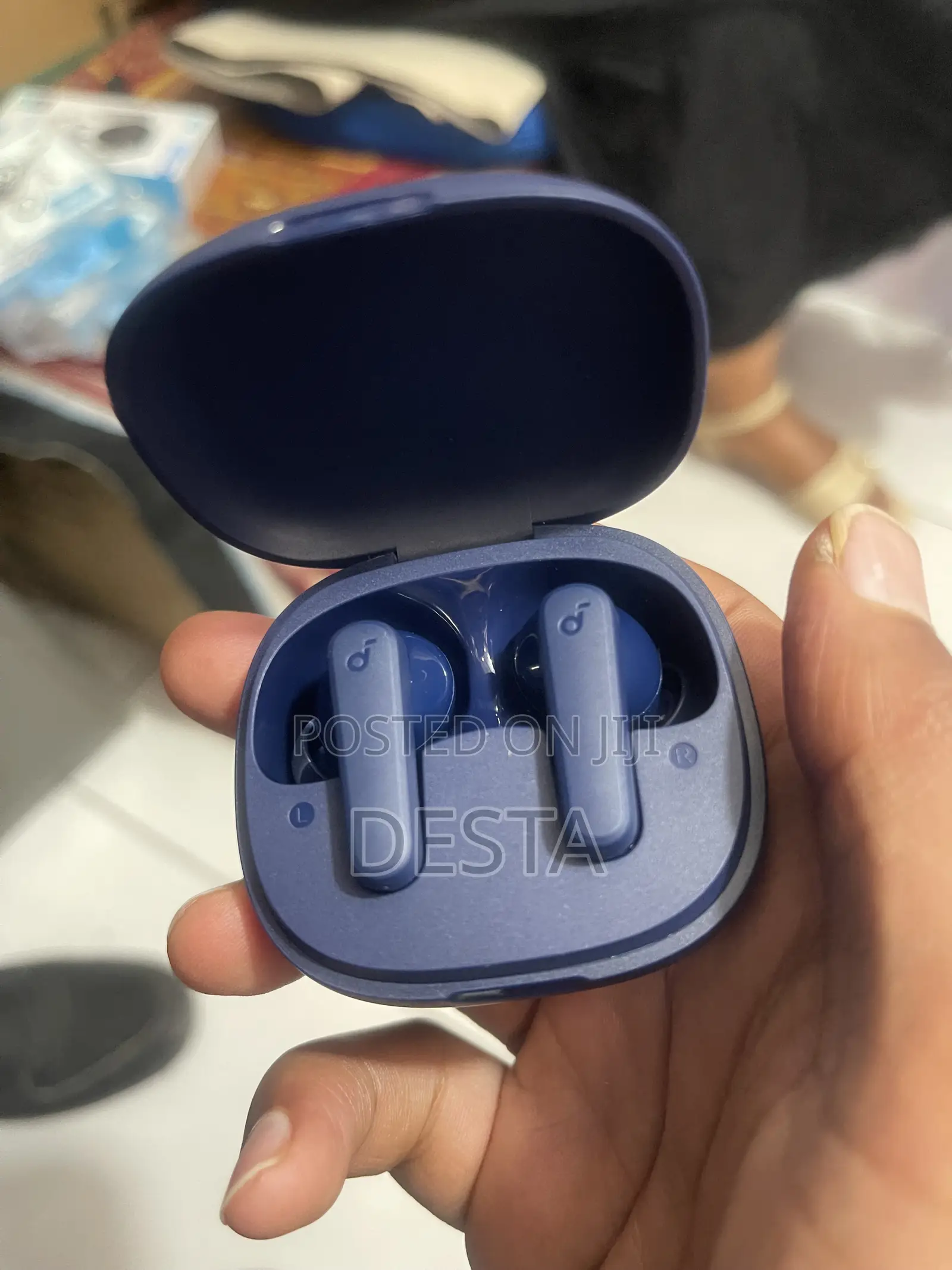 Sound Core Wireless Earbuds