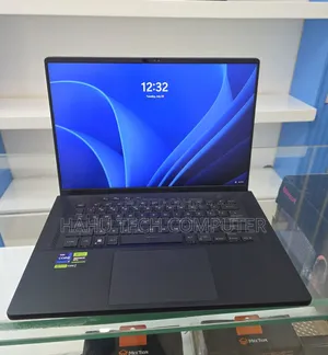 New Laptop Asus ROG Zephyrus G15 16GB Intel Core i9 SSD 1T