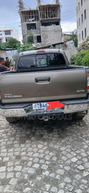 Toyota Tacoma 2015 Brown