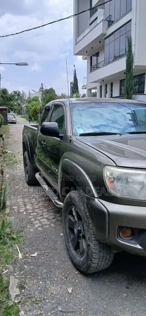 Toyota Tacoma 2015 Brown