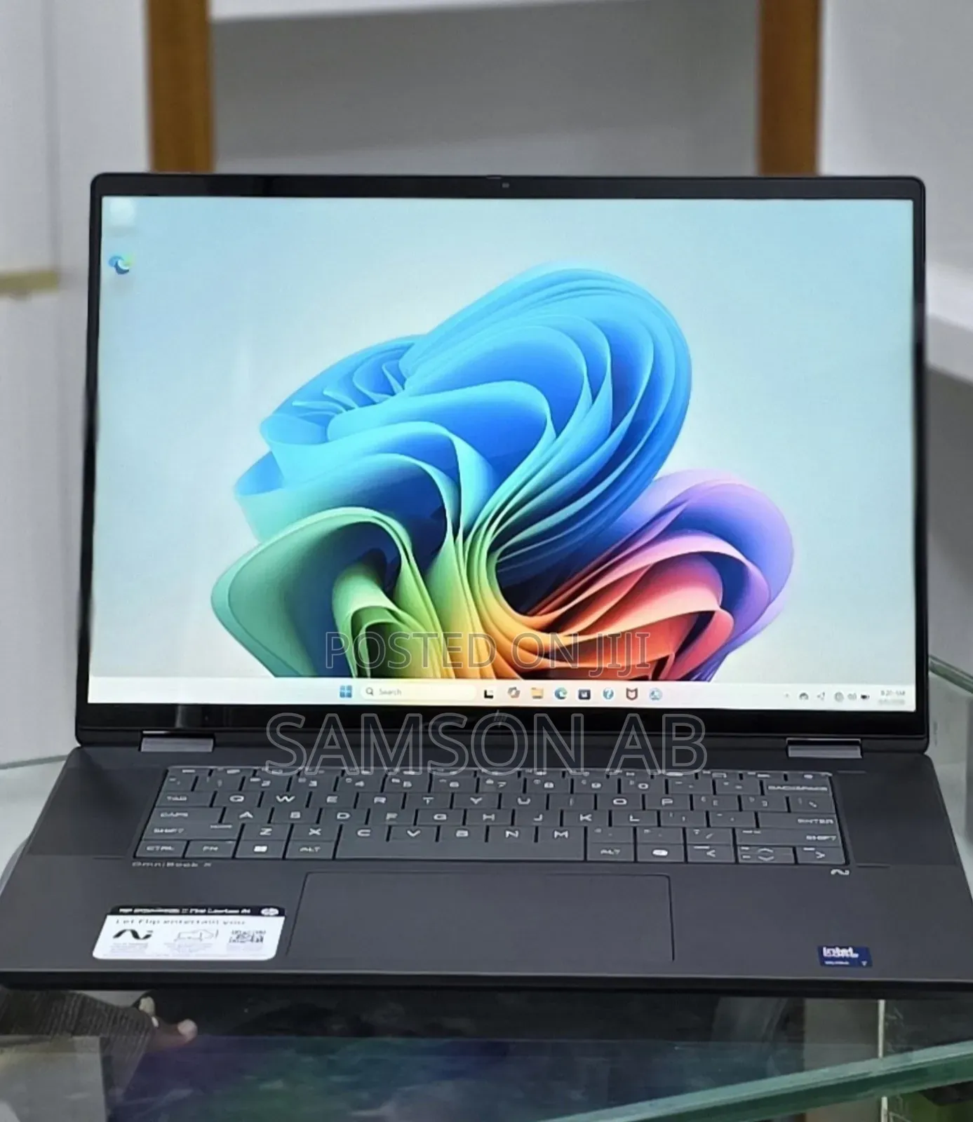 New Laptop HP OmniBook X Flip 16" 16GB Intel Core Ultra 7 SSD 1T