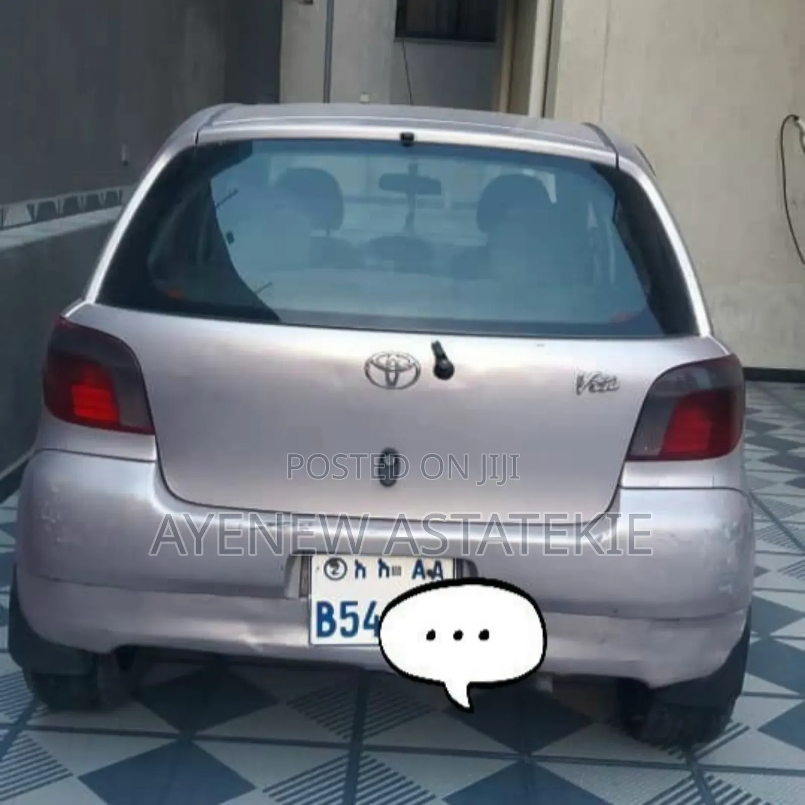 Toyota Vitz 2000 Pink