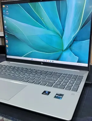New Laptop HP Pavilion 13 16GB Intel Core i7 SSD 1T