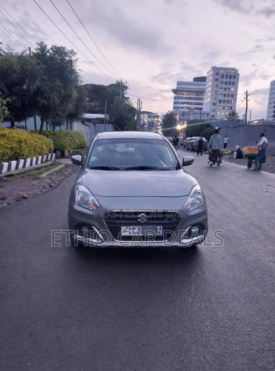 Suzuki Dzire 2022 Silver