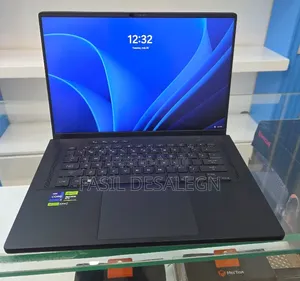 New Laptop Asus ROG Zephyrus G15 16GB Intel Core i9 SSD 1T