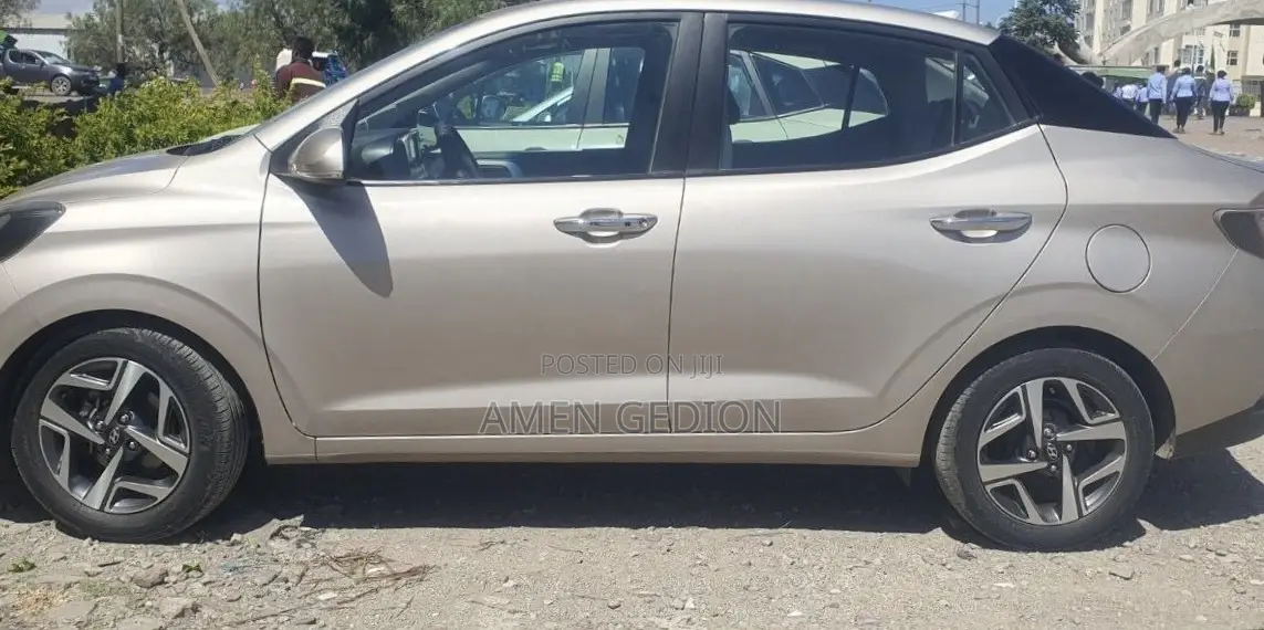 Hyundai I10 2021 Beige