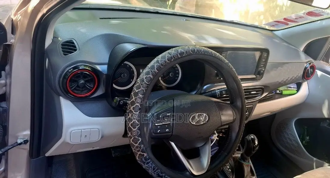 Hyundai I10 2021 Beige