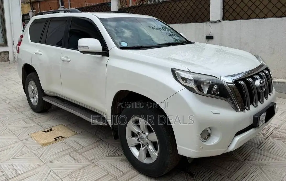 Toyota Land Cruiser Prado 2016 White
