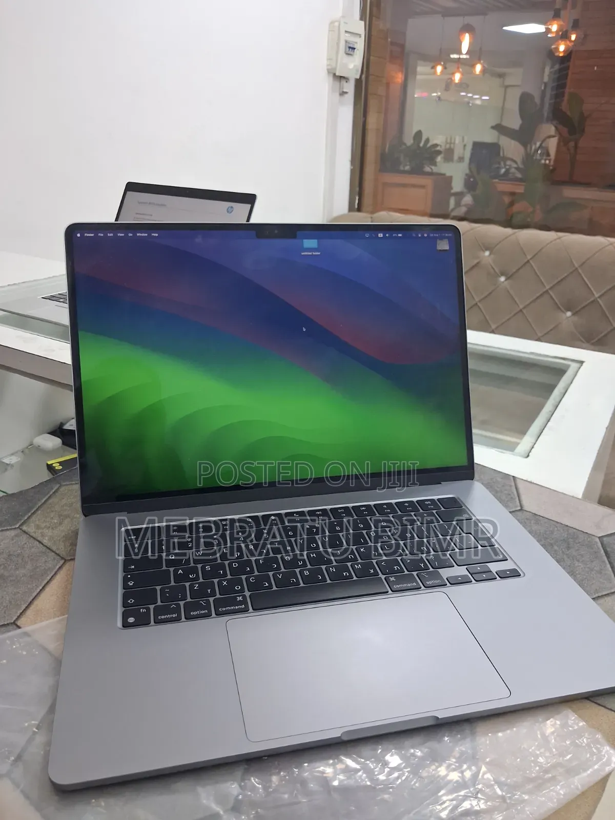 New Laptop Apple MacBook Air 2024 M3 8GB Apple M3 SSD 512GB