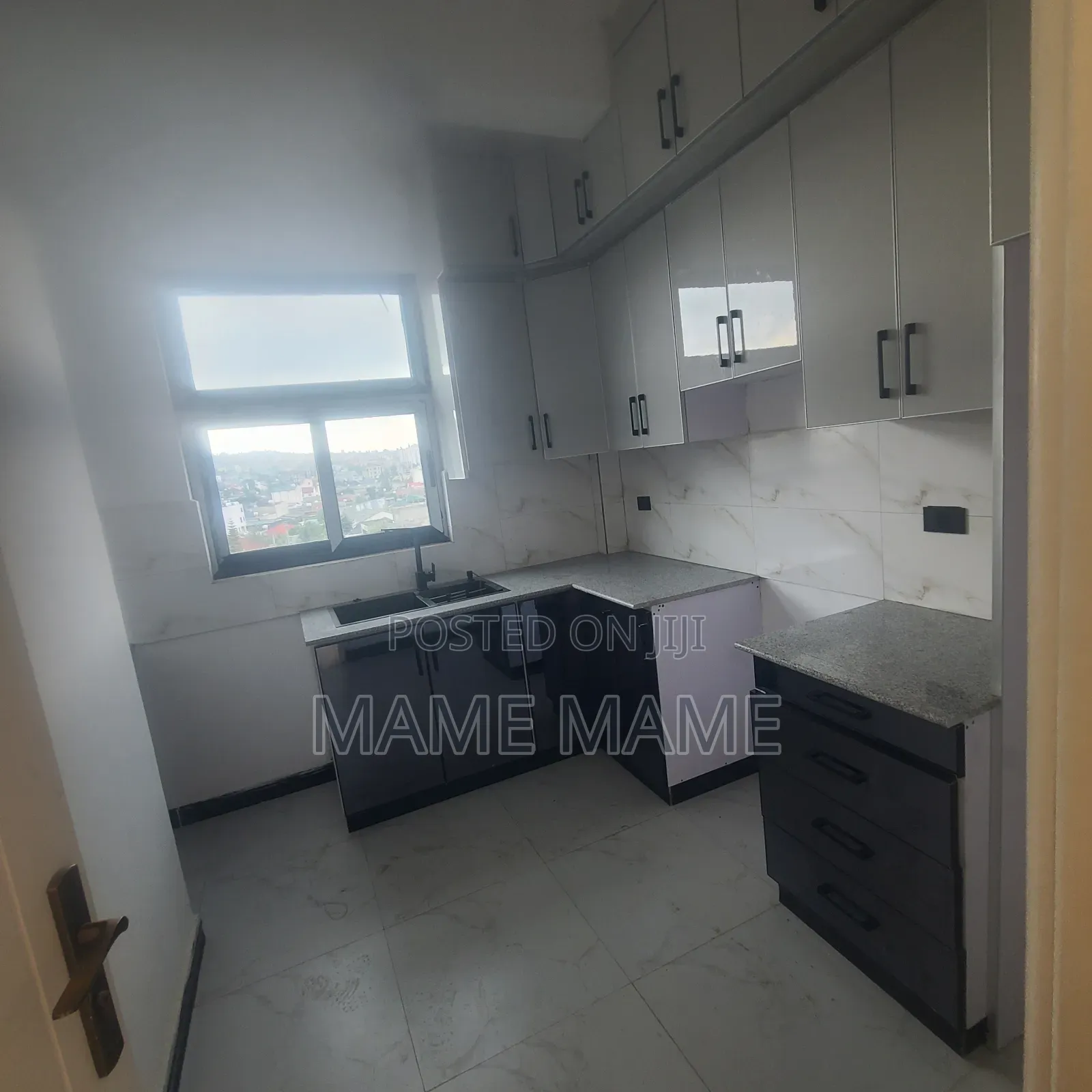 3bdrm Apartment in Addis Abeba, Bole for rent