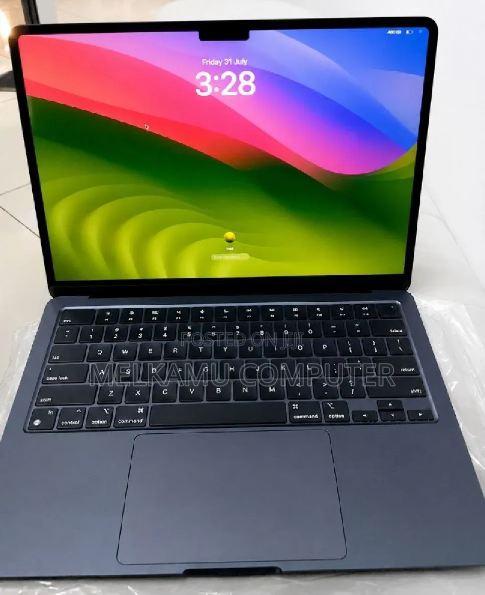 New Laptop Apple MacBook Air 2020 M1 8GB Apple M2 SSD 512GB