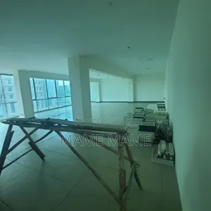 Shwo Room for Rent