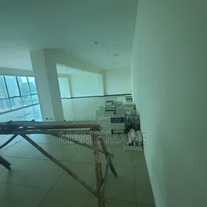 Shwo Room for Rent