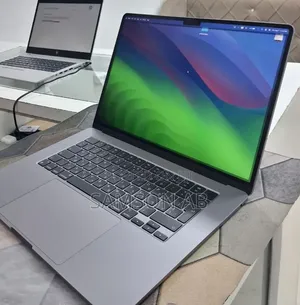 New Laptop Apple MacBook Air 2024 M3 8GB Apple M3 SSD 512GB