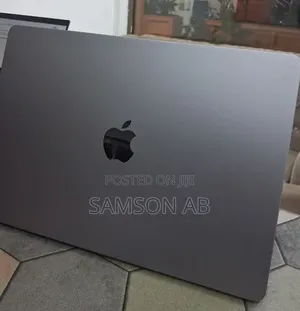 New Laptop Apple MacBook Air 2024 M3 8GB Apple M3 SSD 512GB