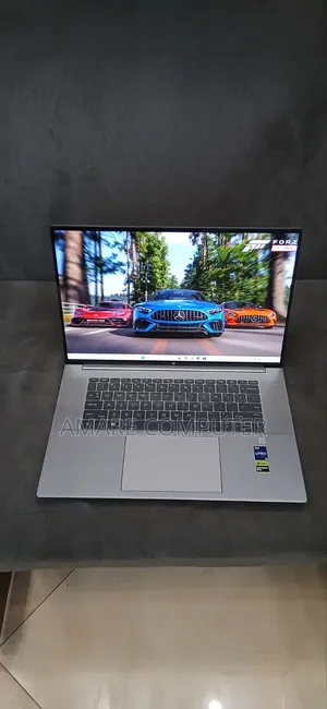 New Laptop HP ZBook Studio 16GB Intel Core i9 SSD 1T