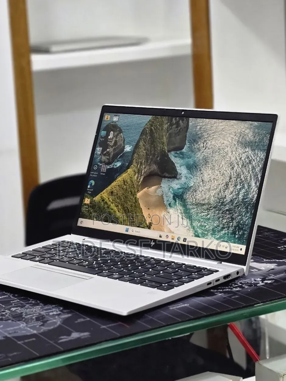 New Laptop HP EliteBook 845 G7 16GB AMD Ryzen 7 SSD 512GB