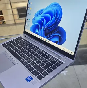 New Laptop HP EliteBook 840 G8 16GB Intel Core i5 SSD 512GB