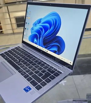 New Laptop HP EliteBook 840 G8 16GB Intel Core i5 SSD 512GB