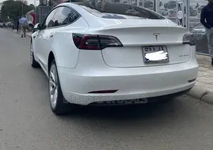 Tesla Model Y 2023 White