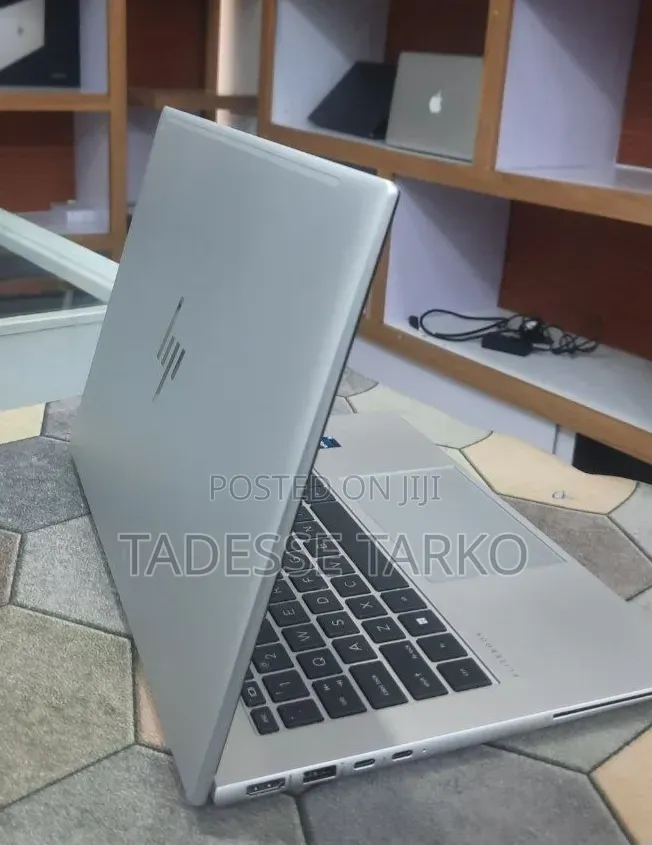 New Laptop HP EliteBook 840 G10 16GB Intel Core i5 SSD 512GB