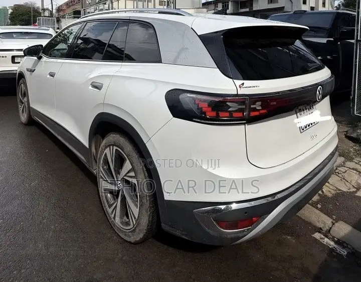 Volkswagen ID.6 2023 White