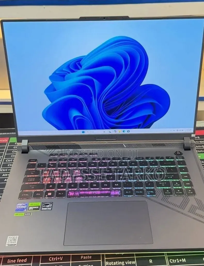 New Laptop Asus ROG Strix G16 G614 16GB Intel Core i9 SSD 1T