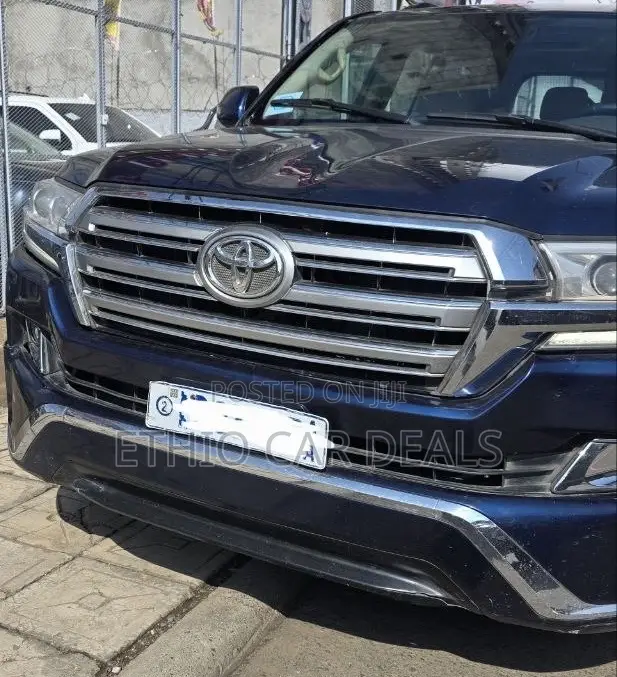 Toyota Land Cruiser 2017 Blue