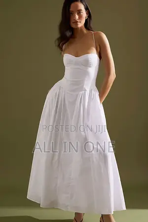 White Sleeveless Dress