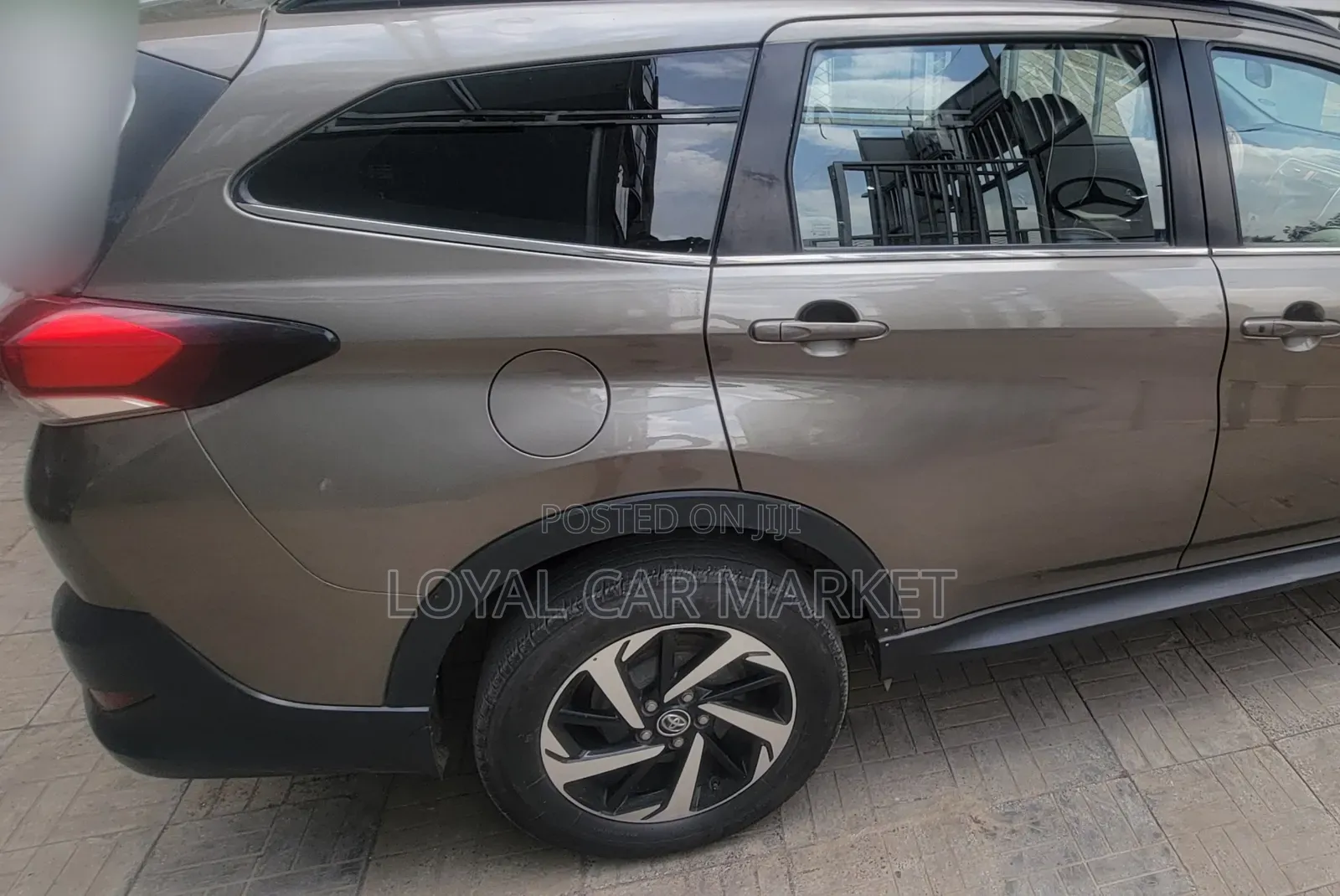 Toyota Rush 2022 Ivory
