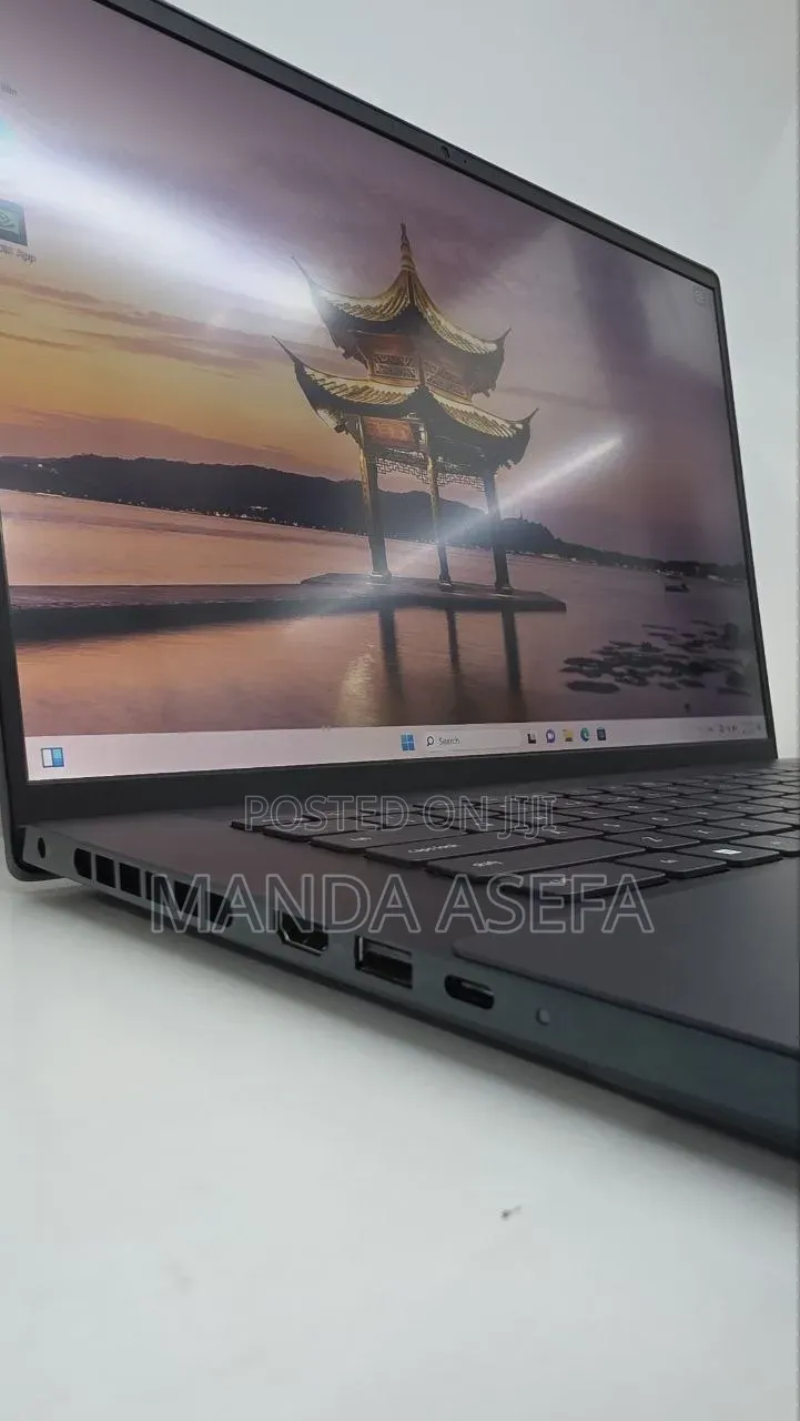 New Laptop Dell Inspiron 15 16GB Intel Core i7 SSD 512GB