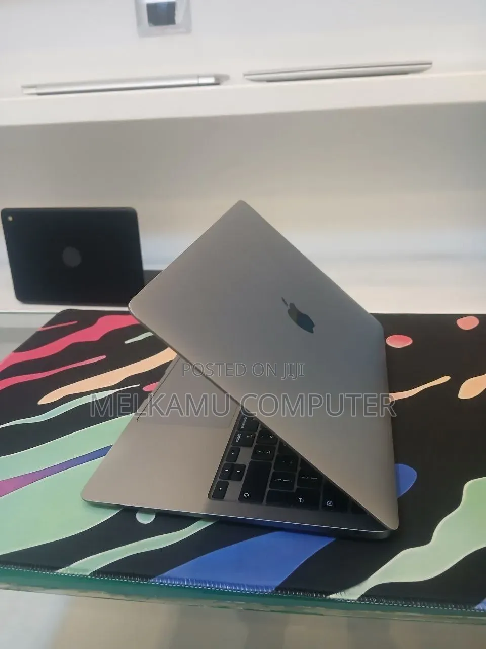 New Laptop Apple MacBook Air 2020 M1 8GB Apple M1 SSD 256GB