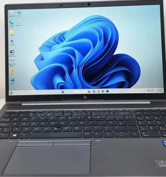 New Laptop HP ZBook Studio G8 16GB Intel Core i7 SSD 512GB