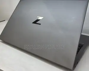 New Laptop HP ZBook Studio G8 16GB Intel Core i7 SSD 512GB