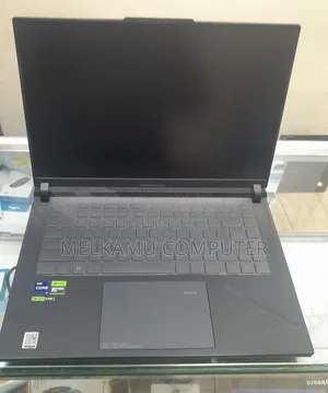 New Laptop Asus ROG Strix G16 16GB Intel Core i9 SSD 1T