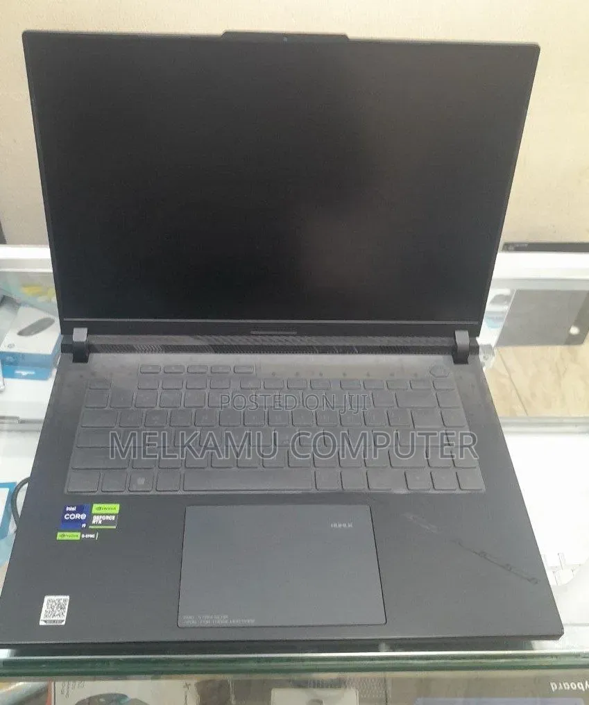 New Laptop Asus ROG Strix G16 16GB Intel Core i9 SSD 1T
