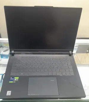 New Laptop Asus ROG Strix G16 16GB Intel Core i9 SSD 1T