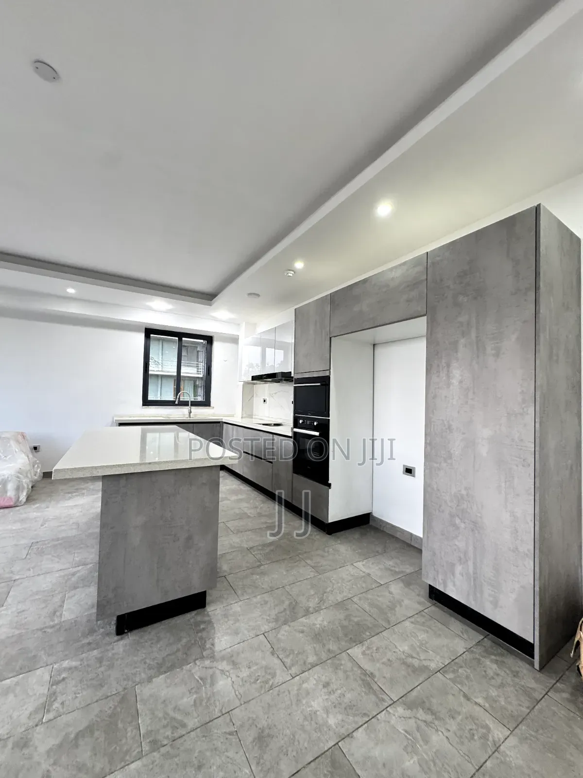 4bdrm Apartment in Bole for rent