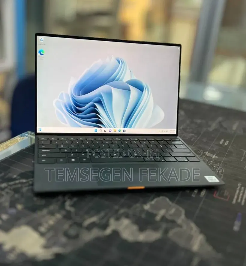 New Laptop Dell XPS 13 8GB Intel Core i5 SSD 512GB