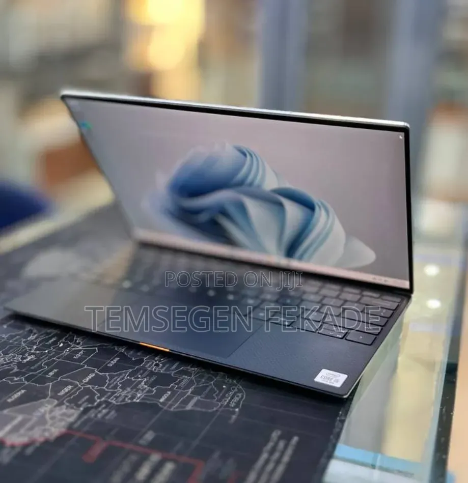 New Laptop Dell XPS 13 8GB Intel Core i5 SSD 512GB