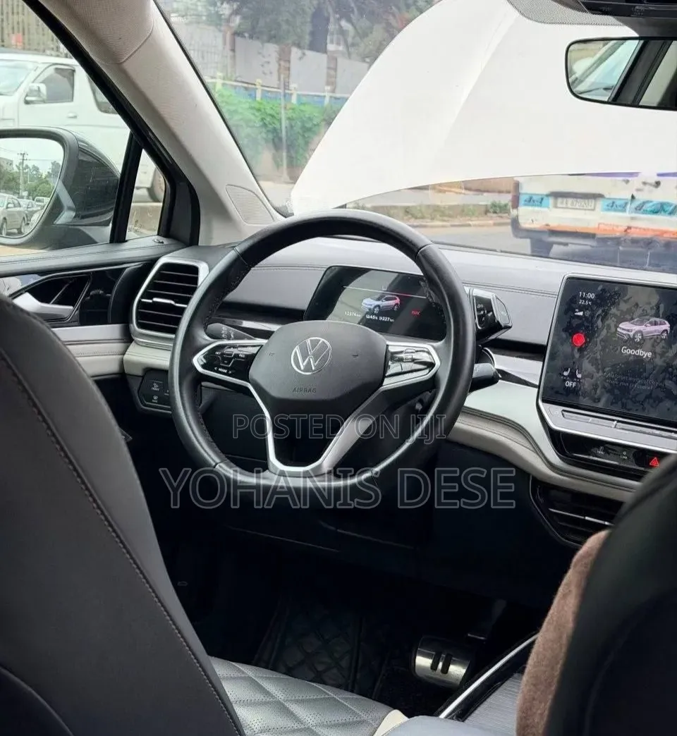 Volkswagen ID.6 2024 Gray