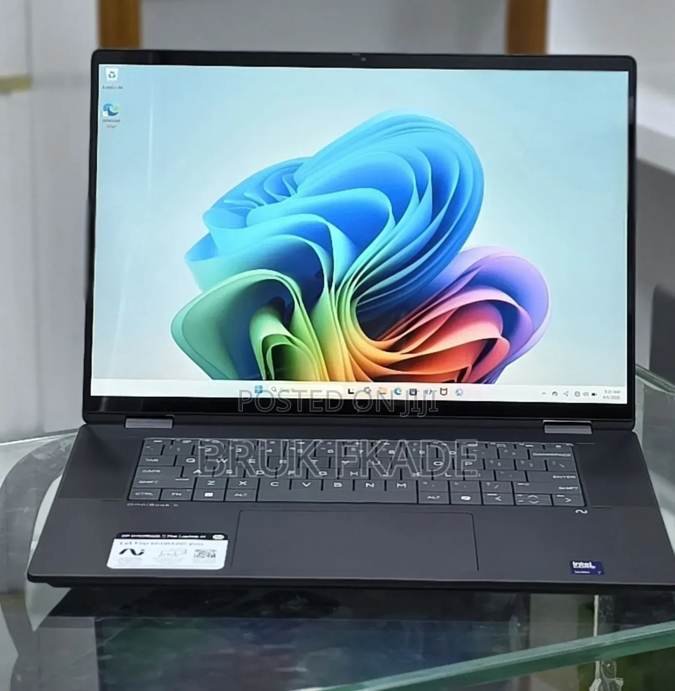 New Laptop HP OmniBook Ultra Flip 16" 16GB Intel Core Ultra 7 SSD 1T
