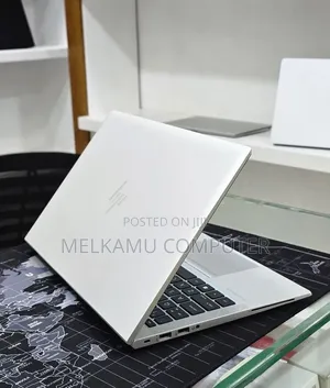 New Laptop HP EliteBook 845 G8 16GB AMD Ryzen 5 SSD 512GB