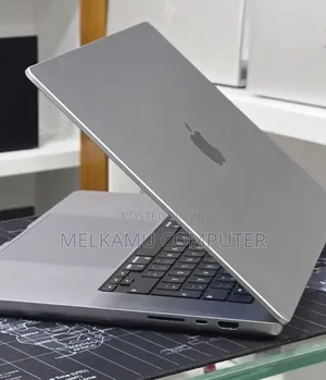 New Laptop Apple MacBook Pro 2021 M1 Max 64GB Apple M1 Max SSD 1T